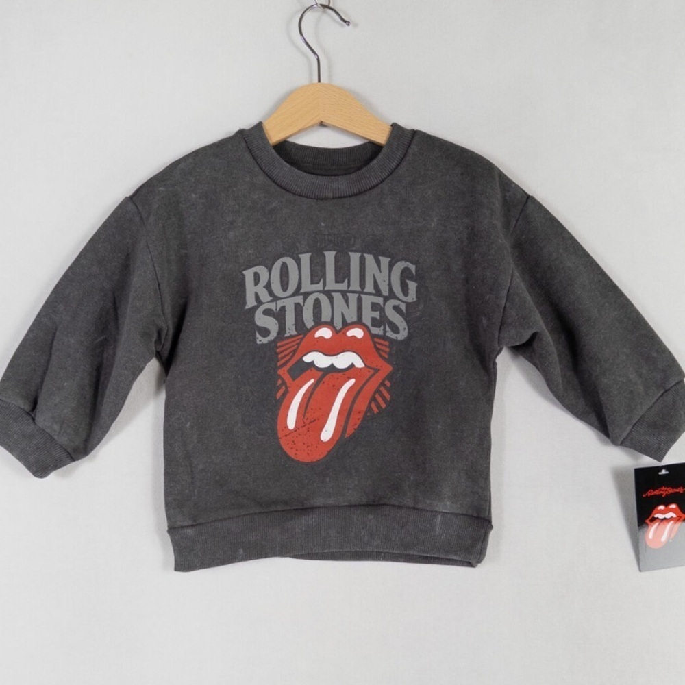 The Rolling Stones Sweatshirt
Toddler Gray Graphic Print
Pullover Rock N Roll